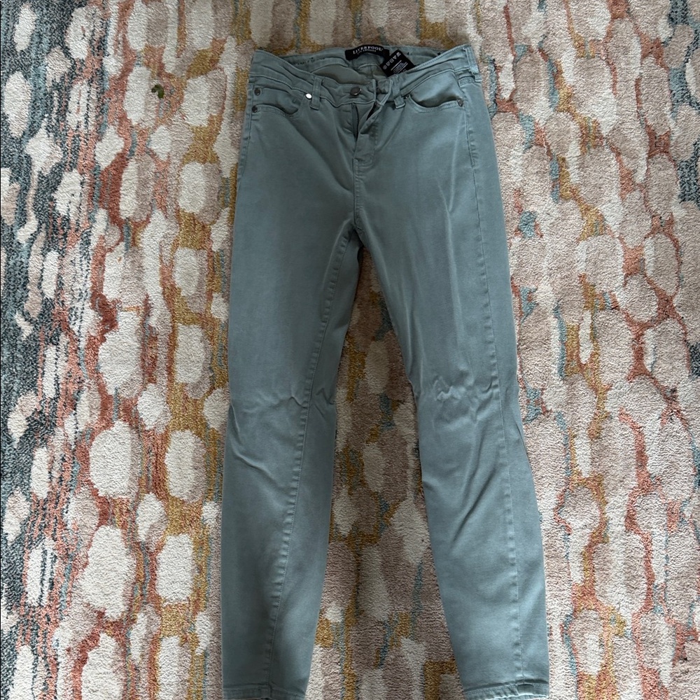 Liverpool Women's Light Gray Skinny Jeans